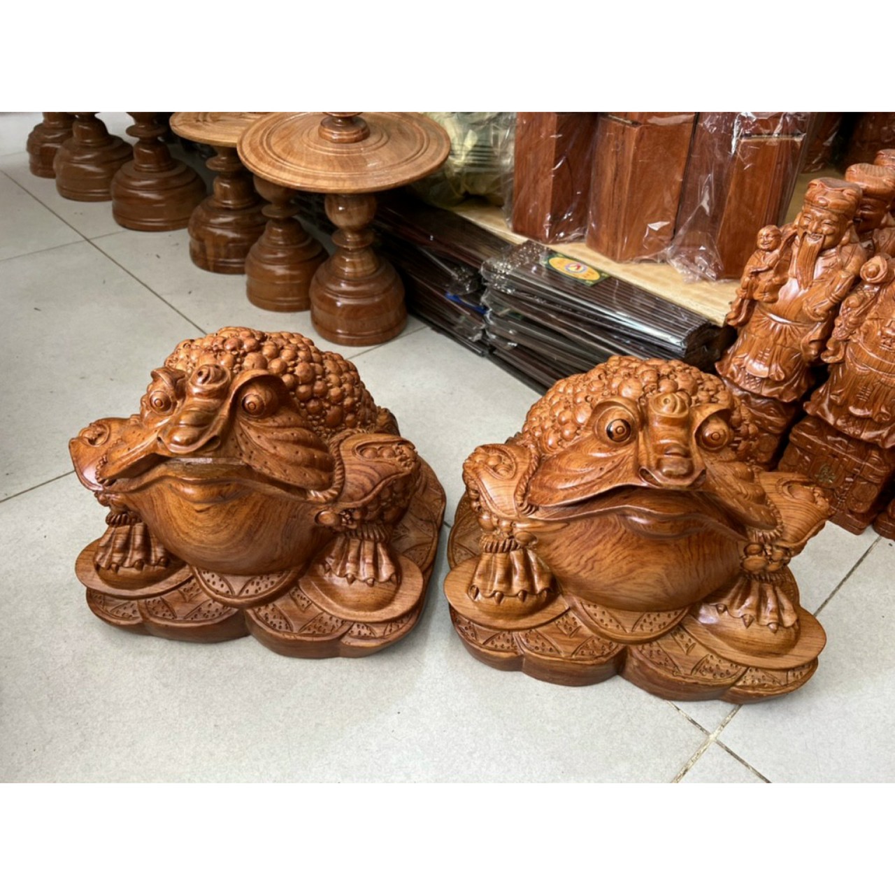 Tượng con Cóc gỗ hương nguyên khối ngang 20cm-Tượng gỗ phong thuỷ