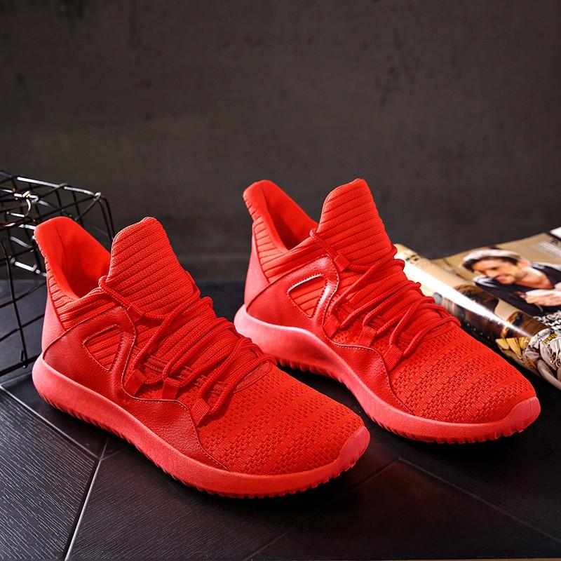 Stylish sleek ultra-lightweight sports shoes for men