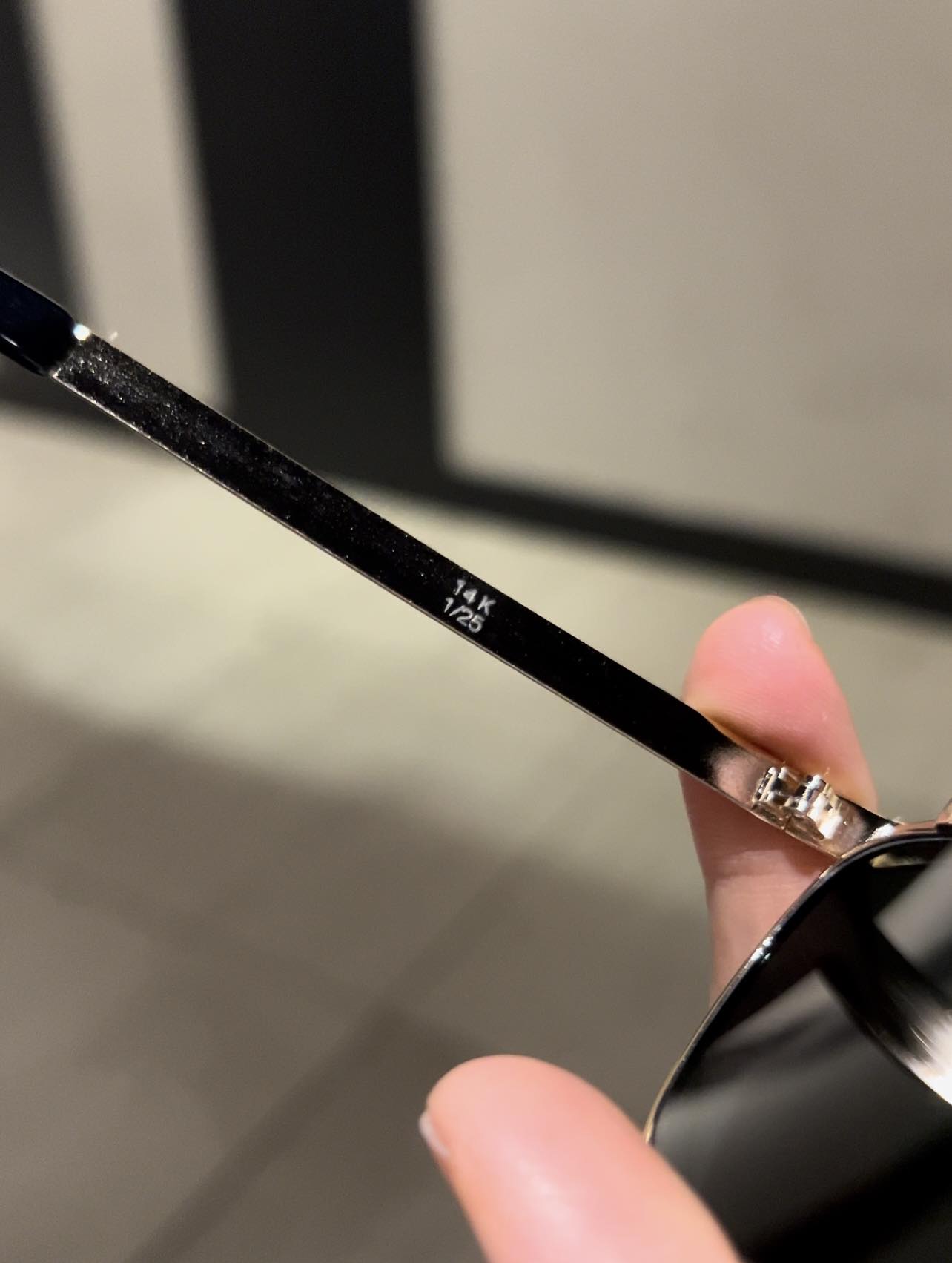 Kính râm Nam Solex chữ H cao cấp mạ vàng 14K gọng titan