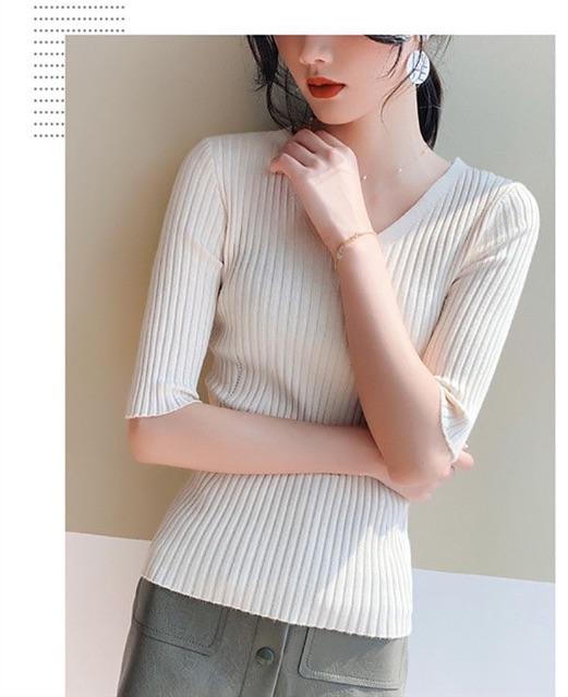 Áo len tăm cổ tim tay lỡ thanh lịch