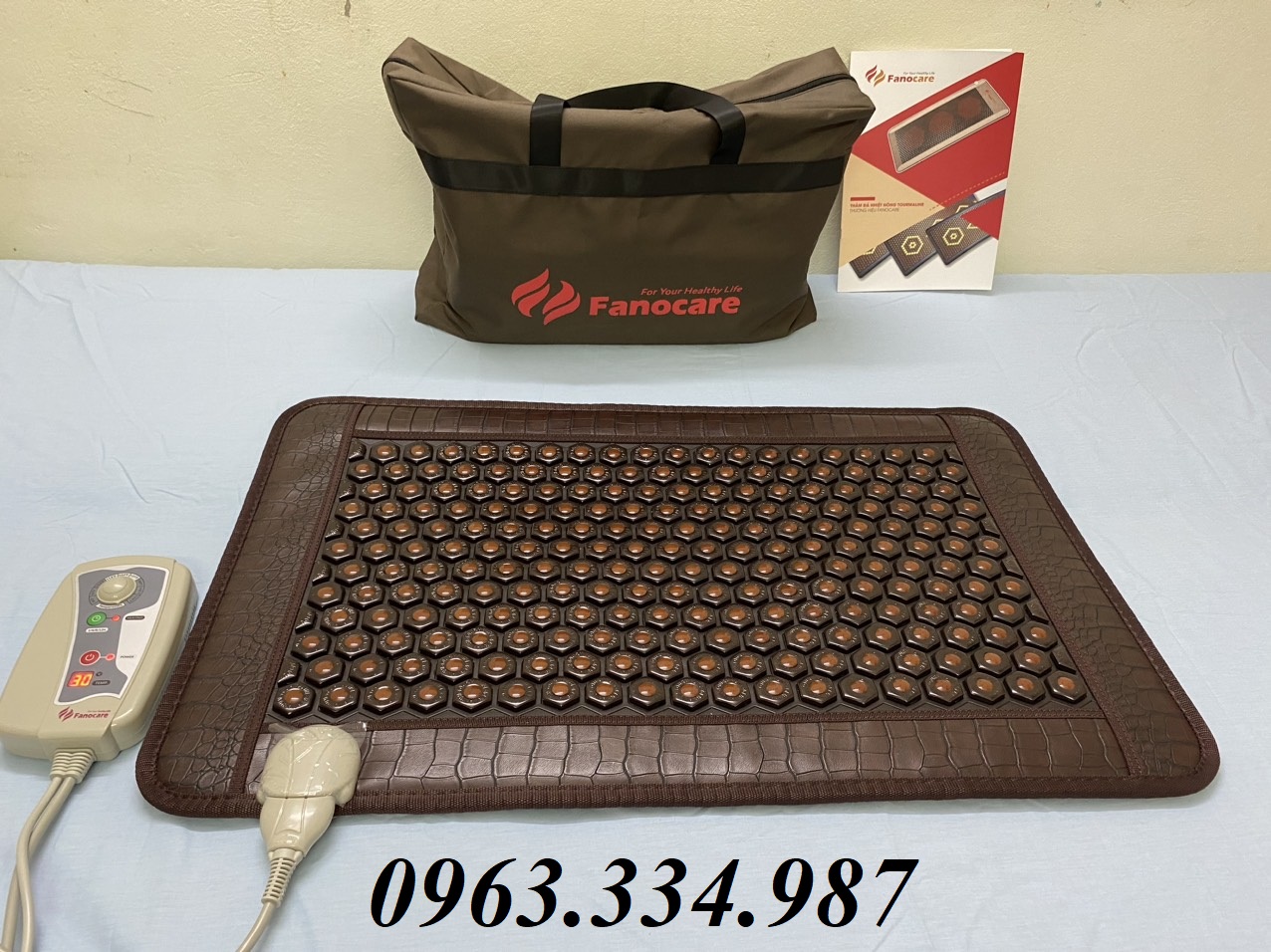 Thảm/Nệm đá nhiệt nóng Fanocare KT 50x80cm đá mắt ngọc