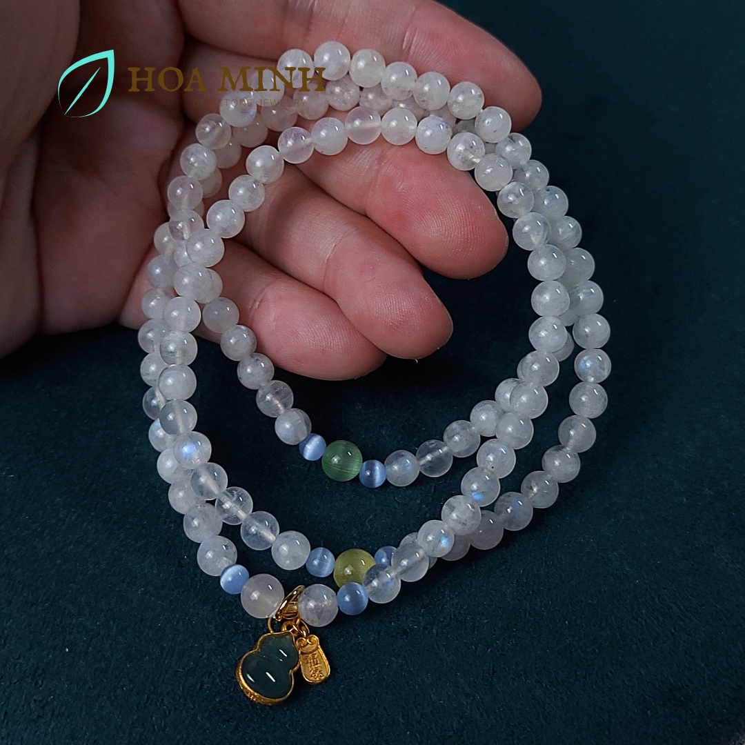 Vòng tay chuỗi 108 hạt đá Moonstone Mặt Trăng size hạt 5.3 li kiểu quấn 3 vòng phối viên đá mắt mèo charm hồ lô cẩm thạch tài lộc
