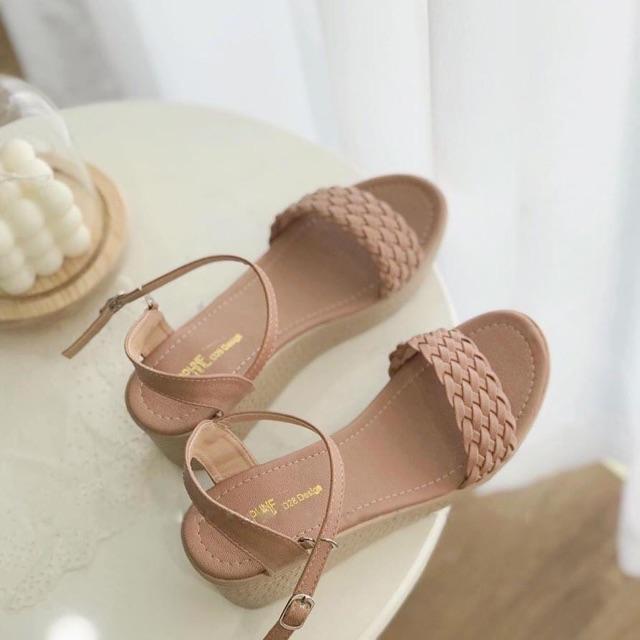 Dép xuồng quai tết dây