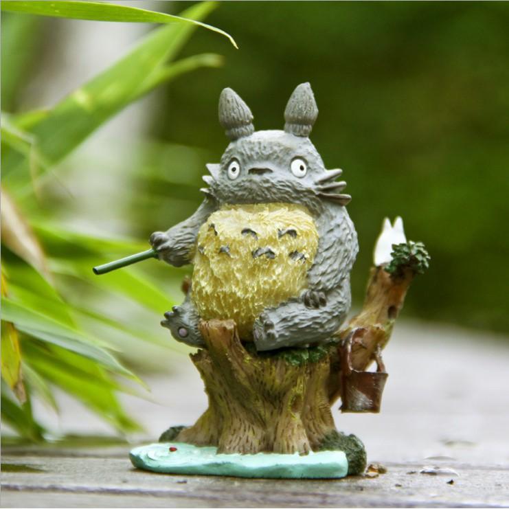 Mô hình Totoro câu cá bên gốc cây với Chibi Totoro trang trí tiểu cảnh, góc làm việc, DIY
