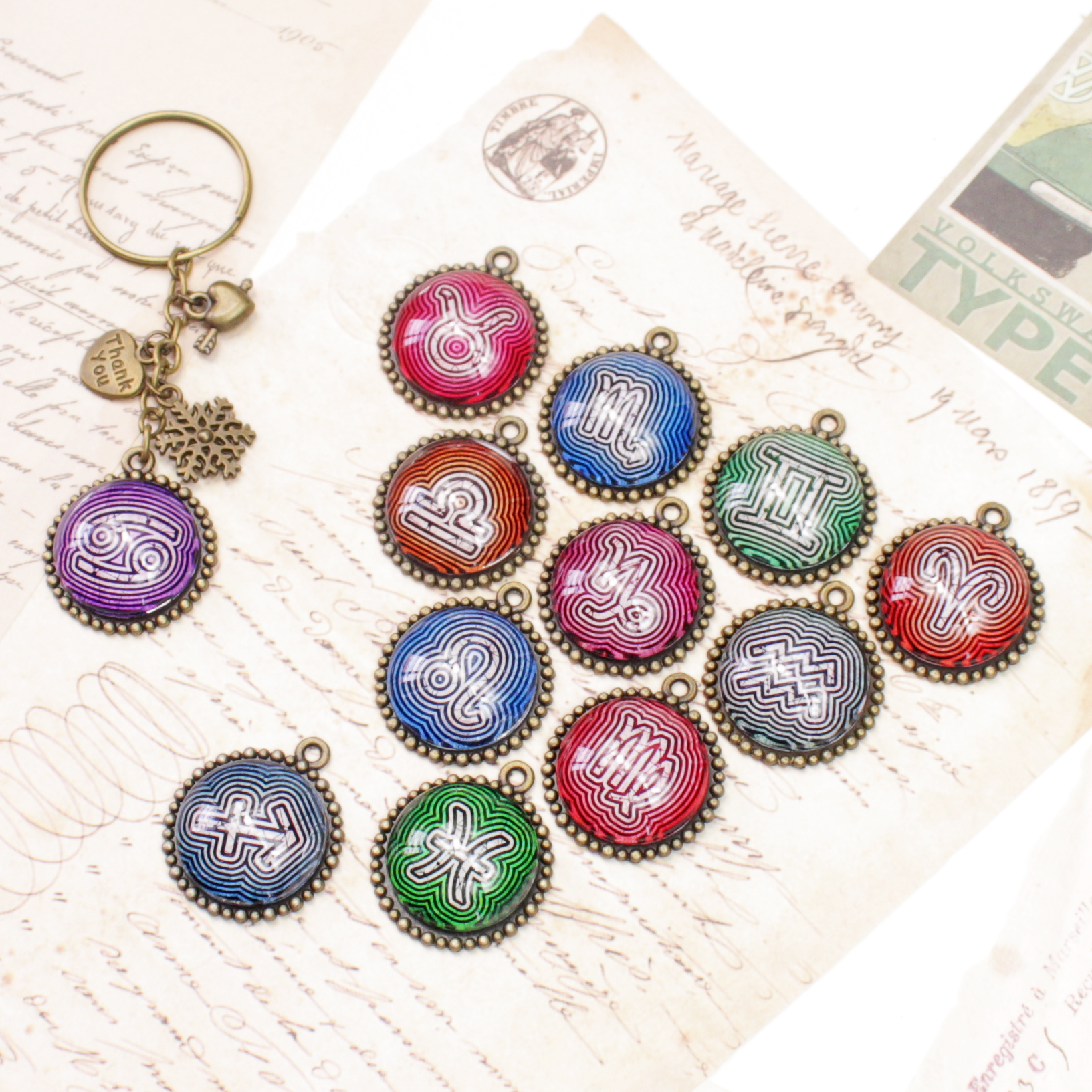 Móc khóa 12 cung hoàng đạo Zodiac màu sắc tươi sáng siêu đẹp 06646-MK0030