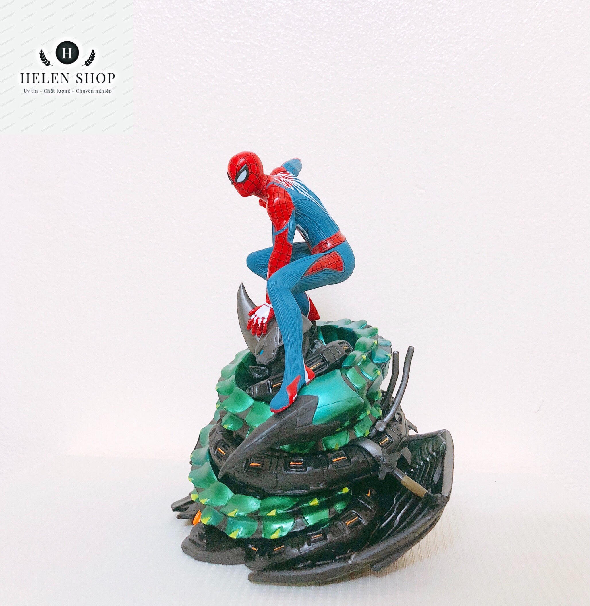 Mô hình Marvel người nhện Spider Man anh có thể cứu cả thế giới nhưng không thể cứu được em