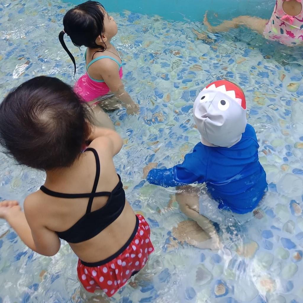 Bikini bé gái Mickey chấm bi (2-3 tuổi) kèm mũ