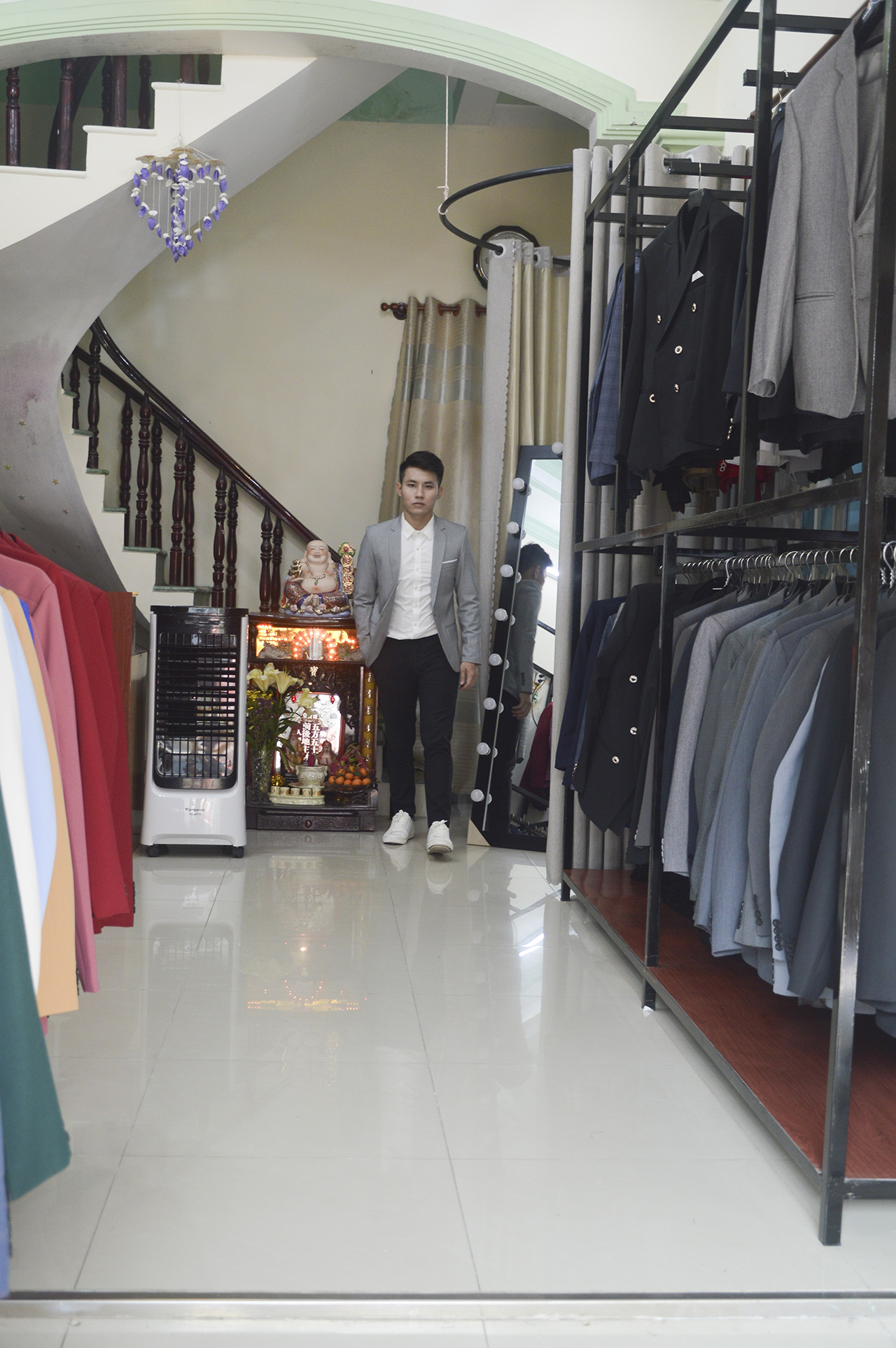 Áo vest nam 1 nút màu xám chấm nhí đen chất liệu co dãn thoáng mát