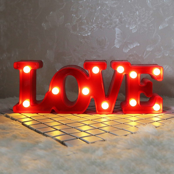 Đèn Led 3D trang trí chữ LOVE - Màu Đỏ