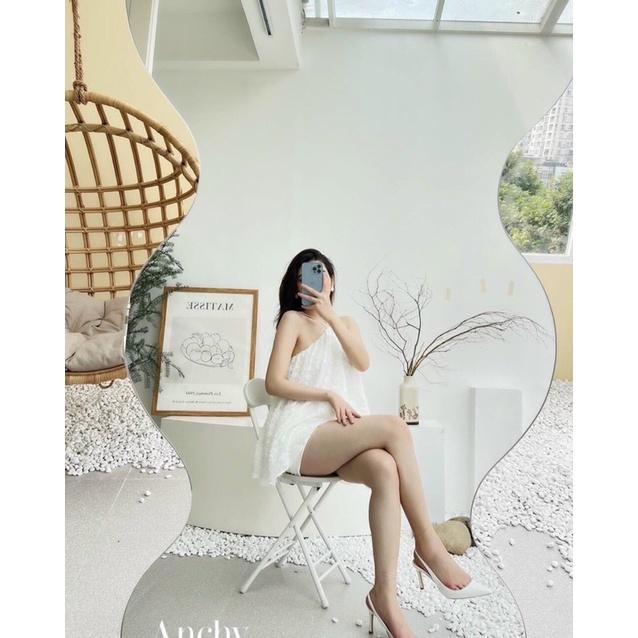 Váy cổ yếm lông vũ mút ngực