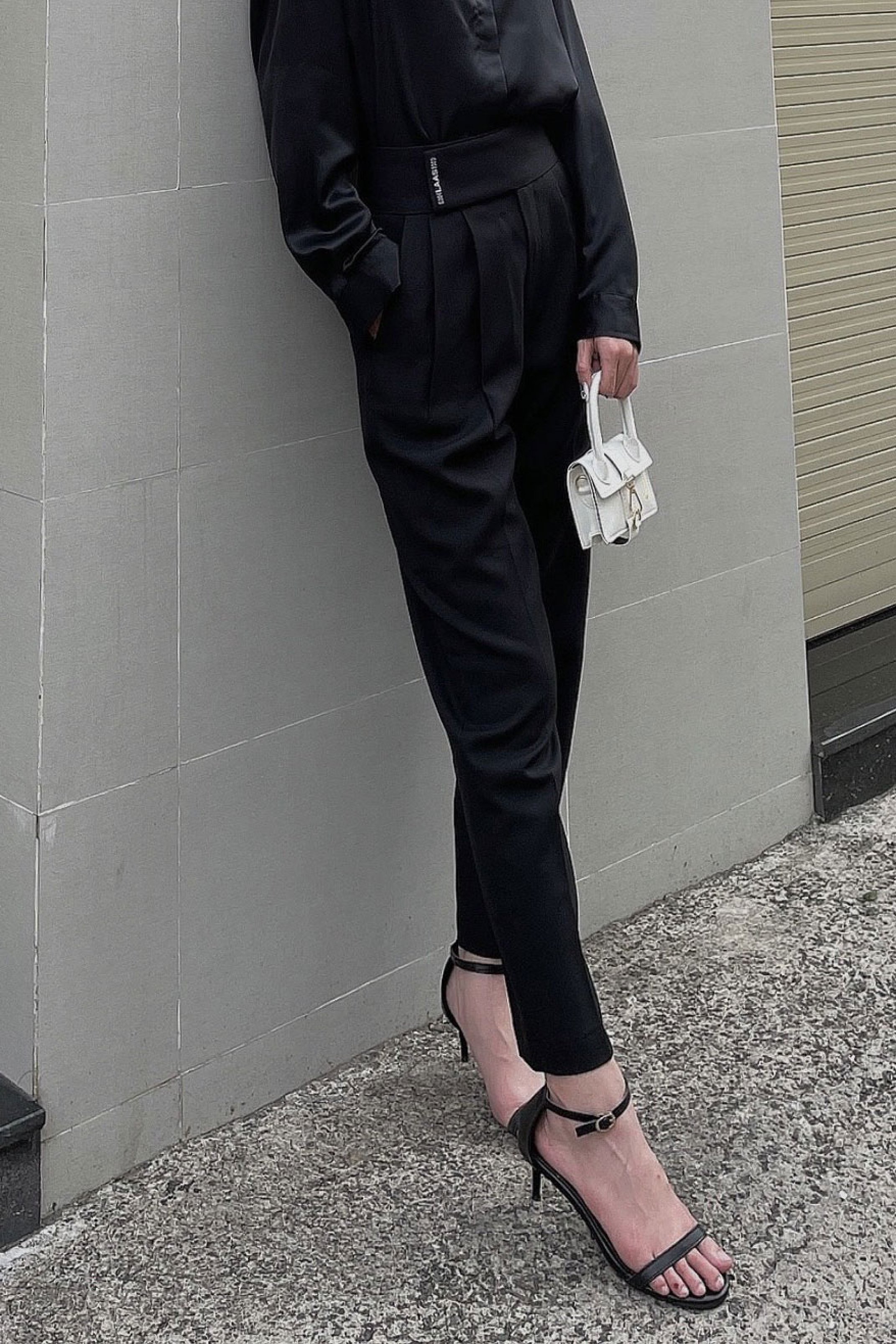 Quần baggy bảng lưng to đen