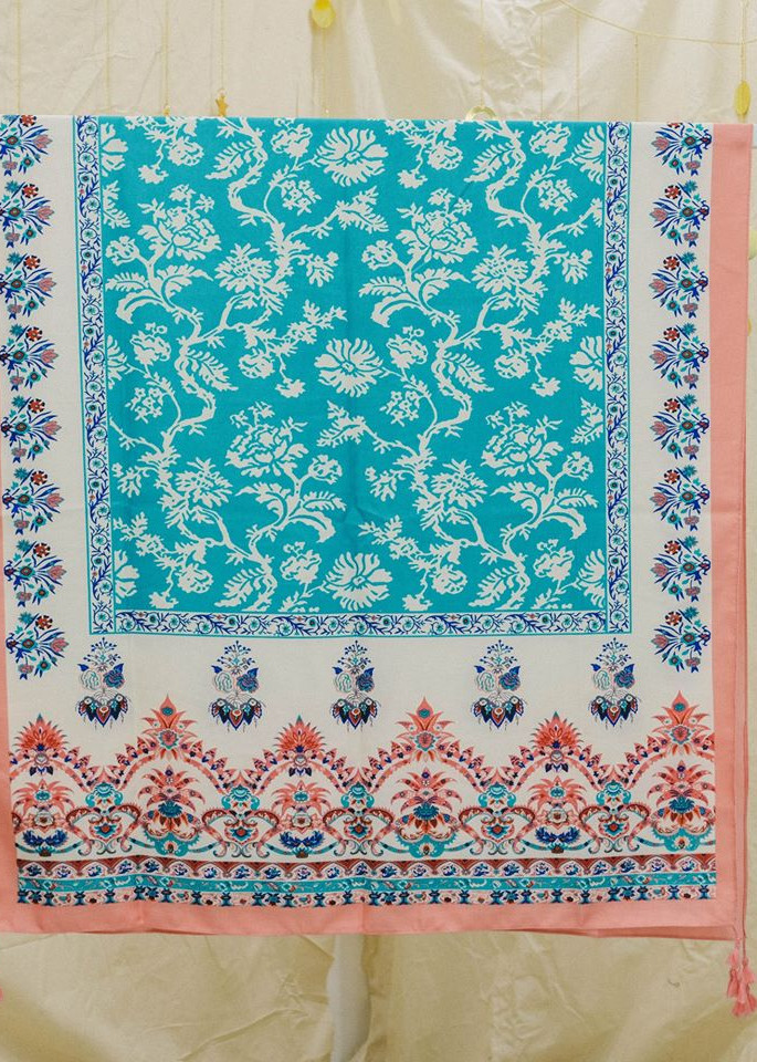 Khăn choàng boho xanh viền hồng