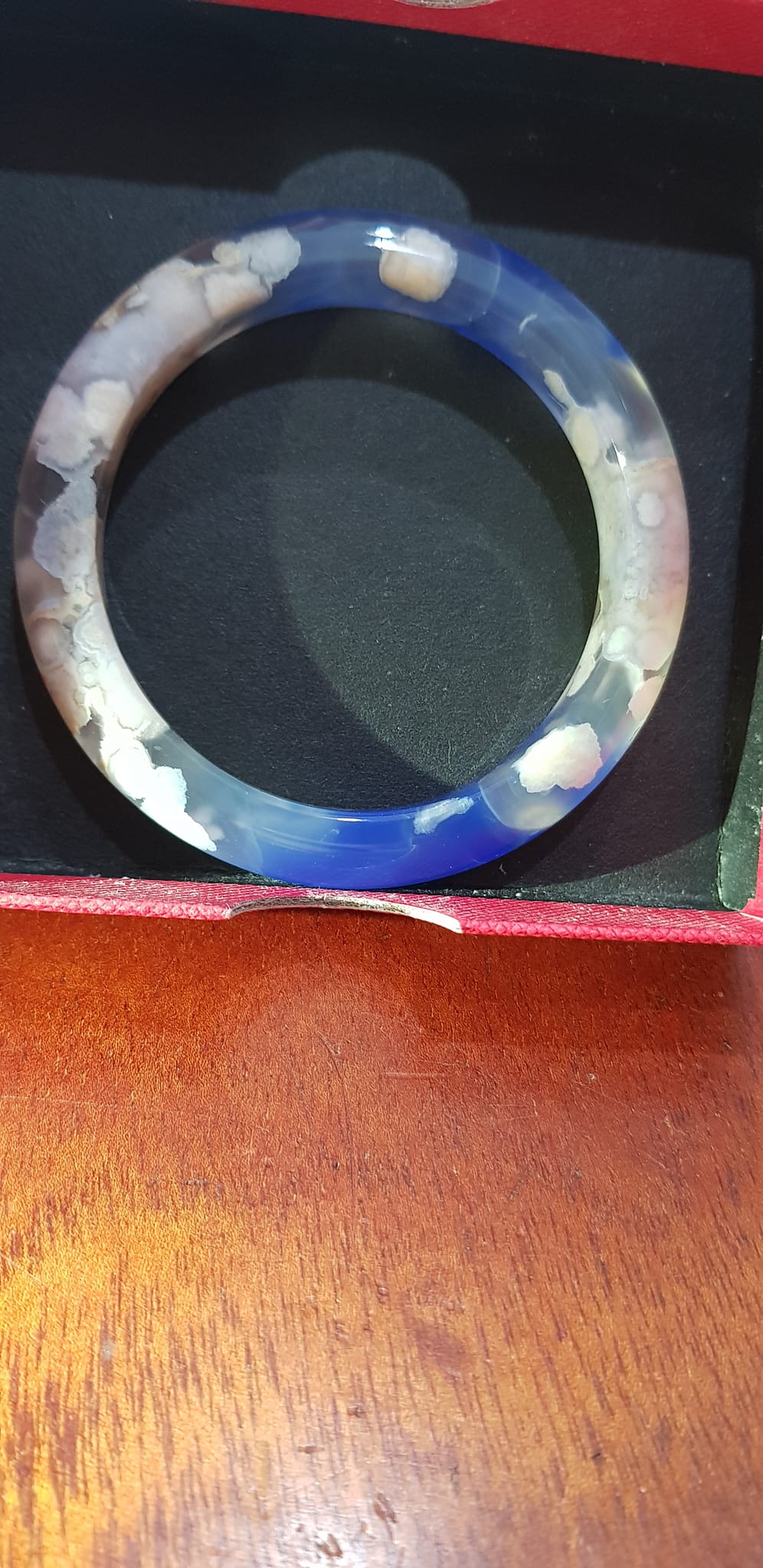 Vòng tay Nữ Bản Hẹ Đá Mã Não Xanh Dương Đậm Bông Bông đều 2 bên vòng quá đẹp Vòng tay Ni 49mm x Cao 11mm x dầy 8mm Nữ mệnh Thủy mệnh mộc 35kg - 48kg đeo ạ