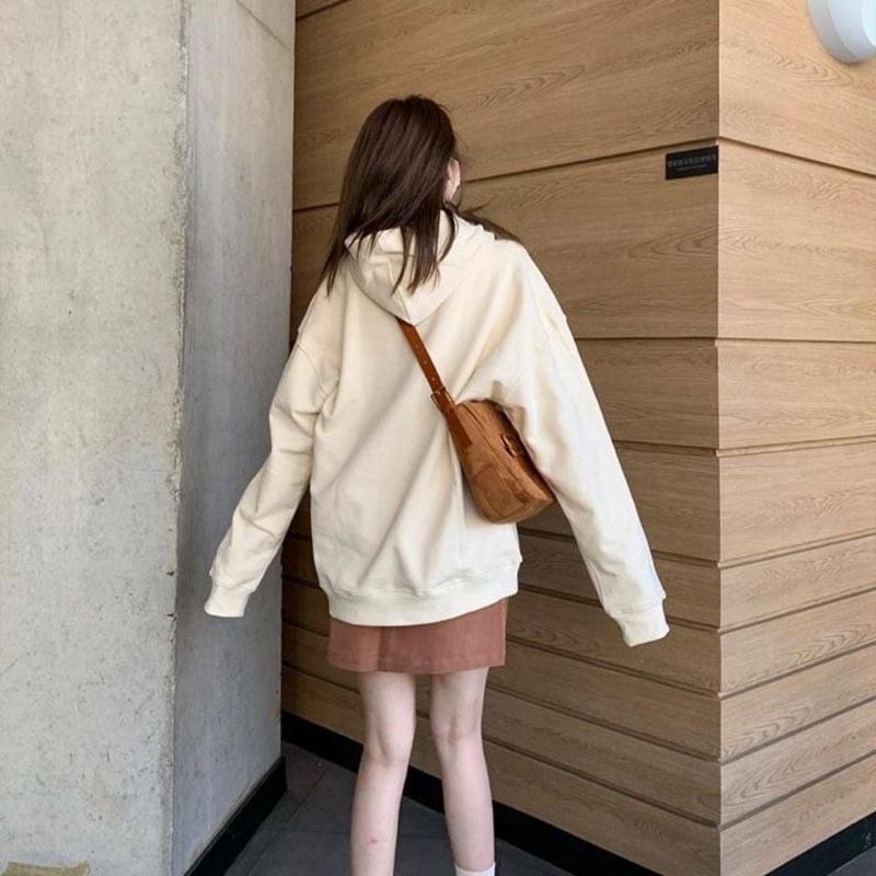 Set uzzlang áo hoodie màu kem kèm chân váy nâu kaki - Hàng chuẩn QCCC