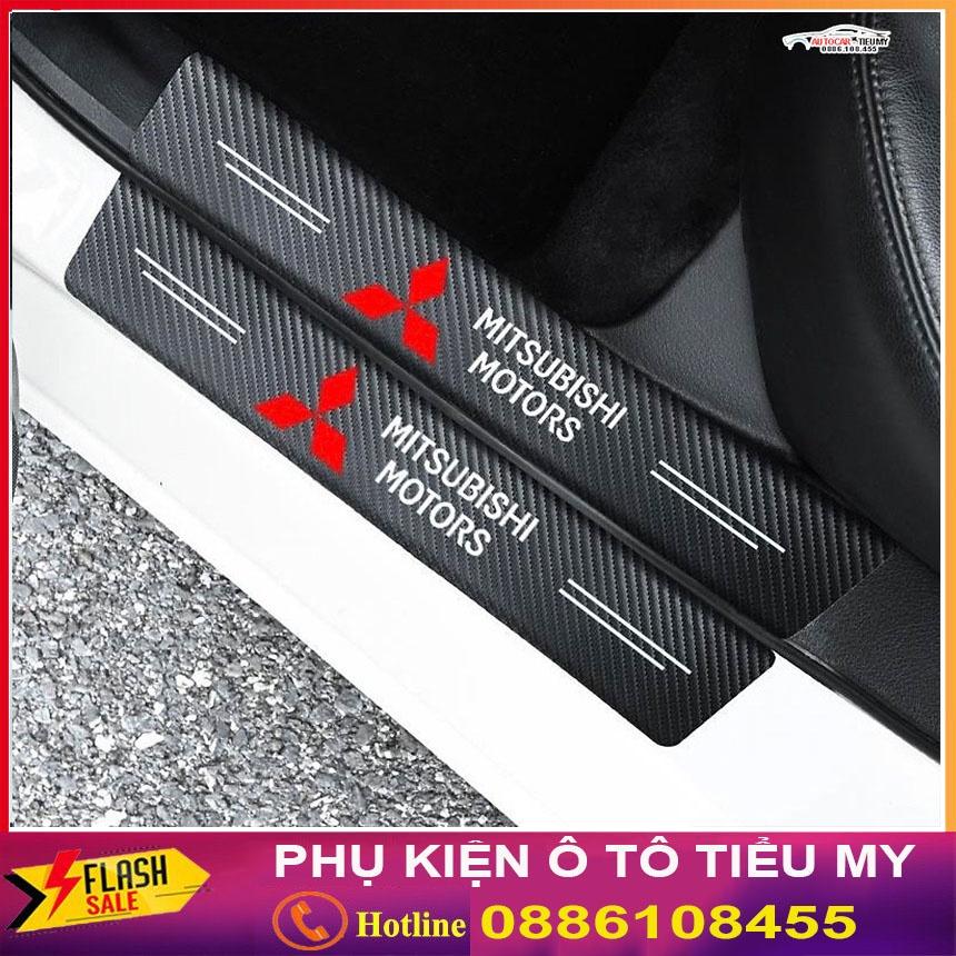 KIA - Bộ Miếng Dán Chống Trầy Xước Có Logo Hãng KIA Bảo Vệ Bậc Cửa Và Cốp Xe Hơi, Xe Ô Tô Chất Liệu Sợi Cacbon Bền Đẹp