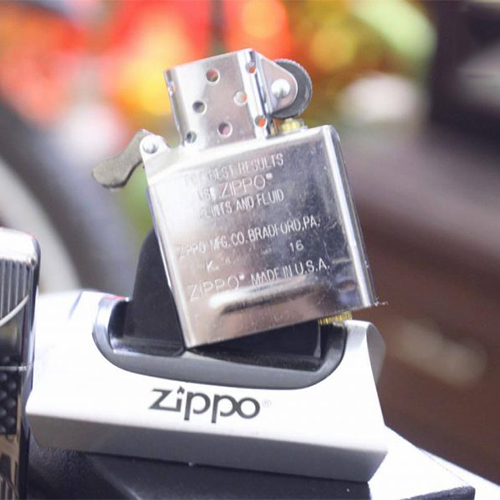 Bật Lửa Zippo 167 Coils &amp; Color Armor High Polish Chrome