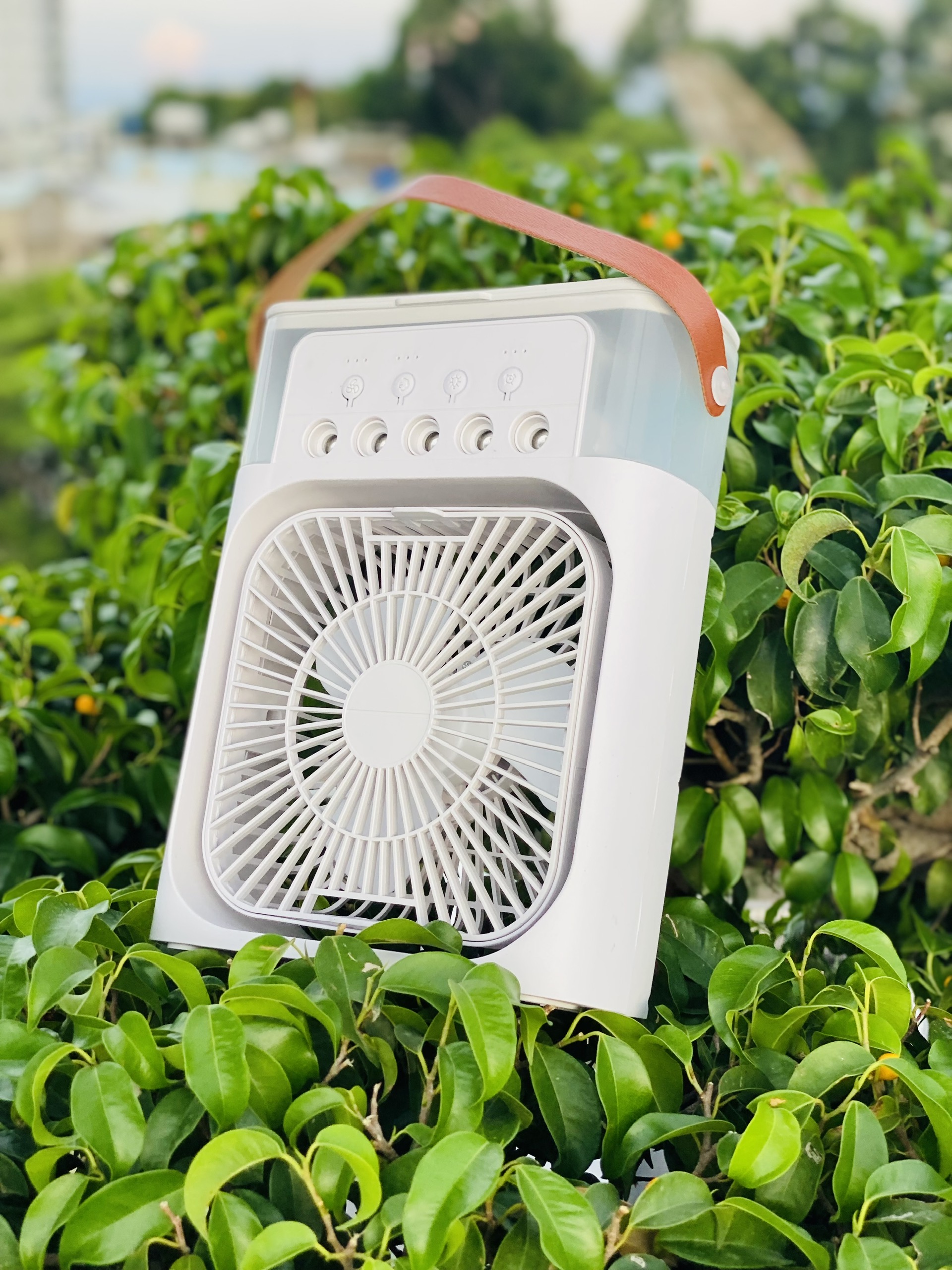 Quạt Điều Hòa Hơi Nước Mini A60 600ml , Quạt Phun Sương Tạo Ẩm Làm Mát Để Bàn Văn Phòng 5 Vòi Phun Đèn Led Nhiều Màu hàng nhập khẩu