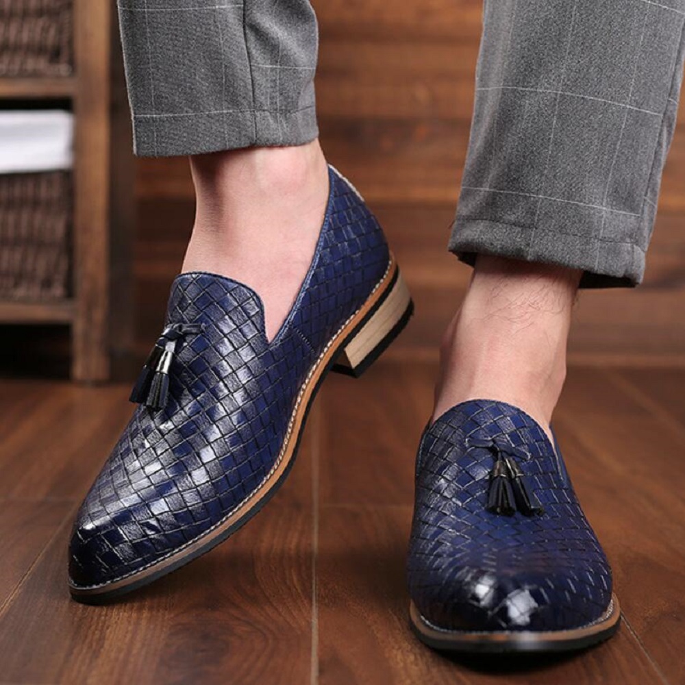 New style casual footwear single shoes fashion tassel lazy shoes peas shoes large size loafers men's shoes