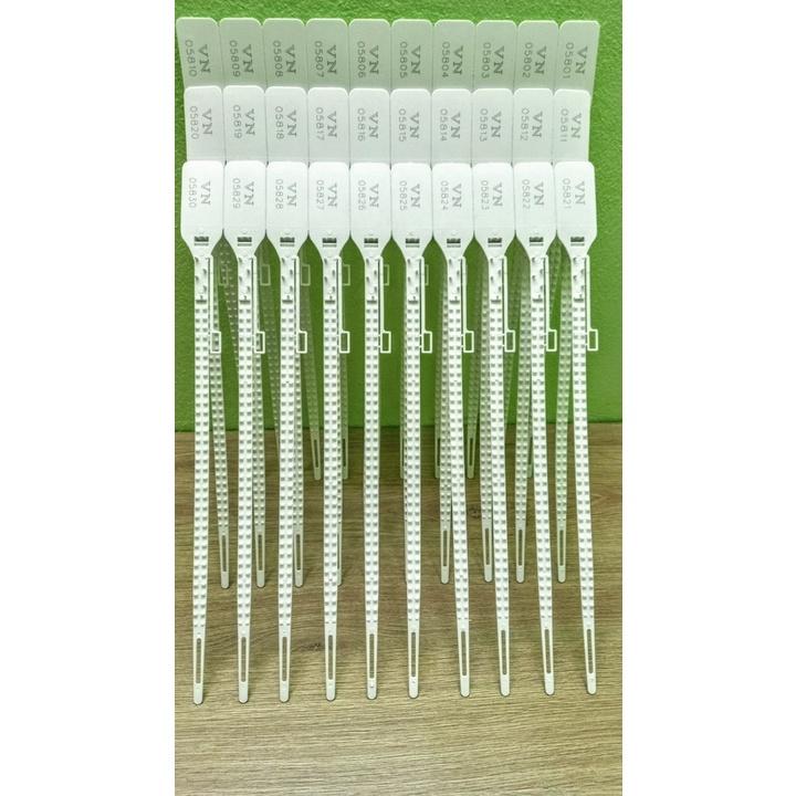 Vỉ 10 chiếc niêm phong nhựa dẹt,seal nhựa 32cm
