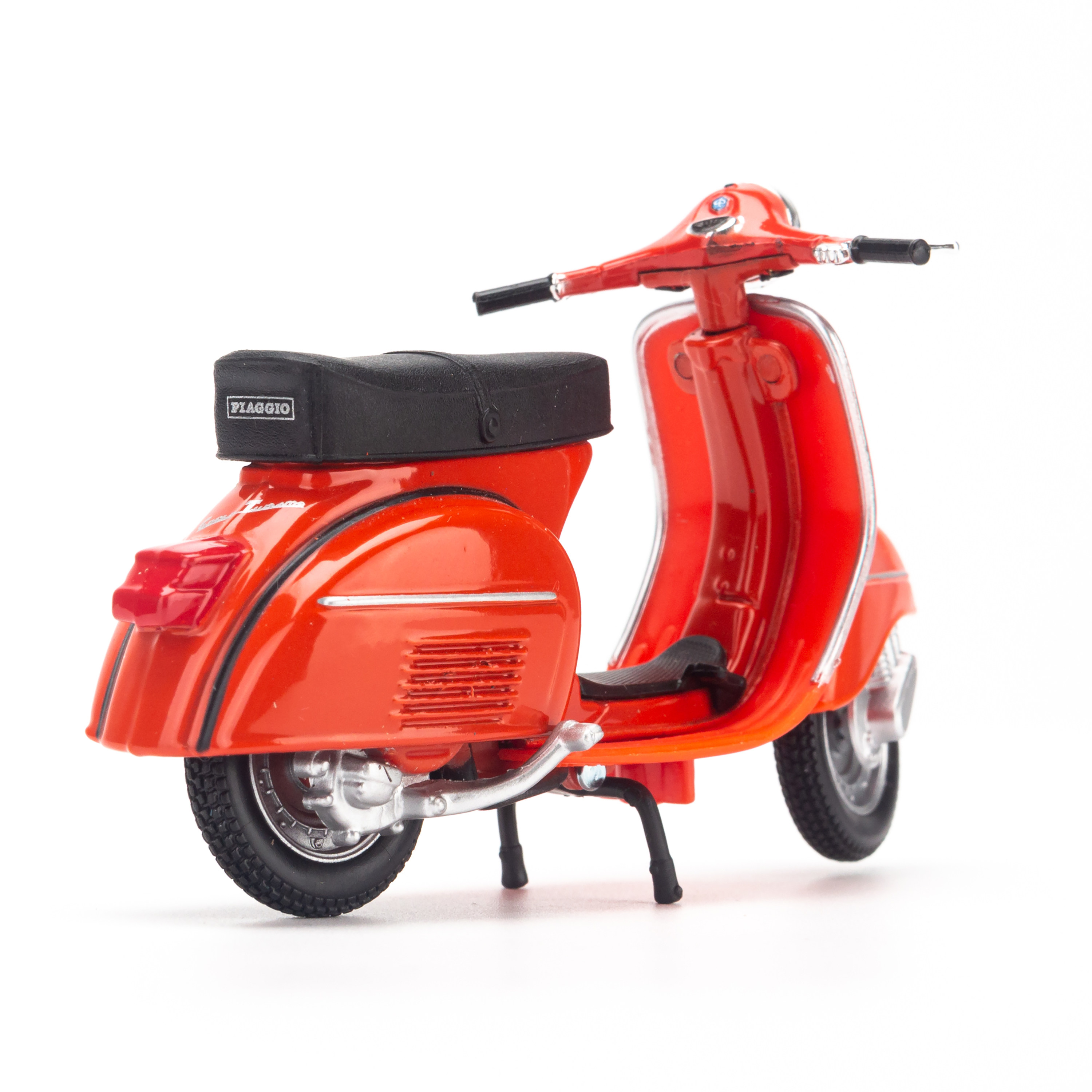 Mô hình xe Vespa 125 GTR 1968 1:18 Maisto 20-05090