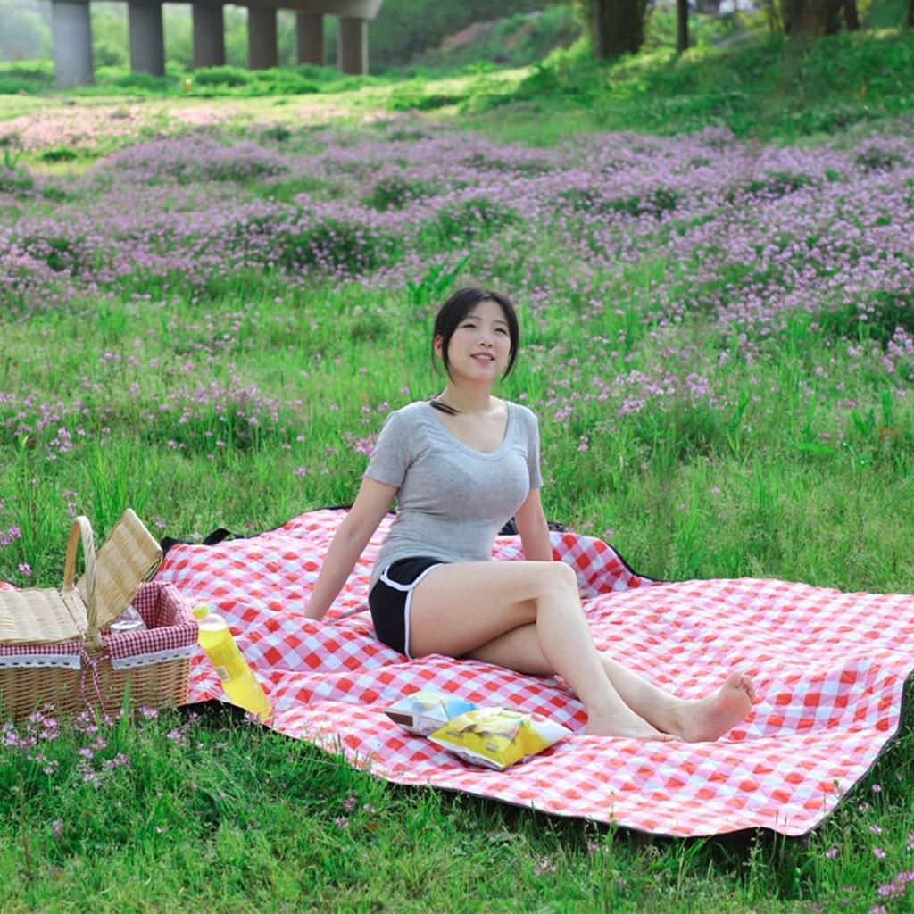 Outdoor Beach Garden Camping Picnic Mat Folding Blanket Portable