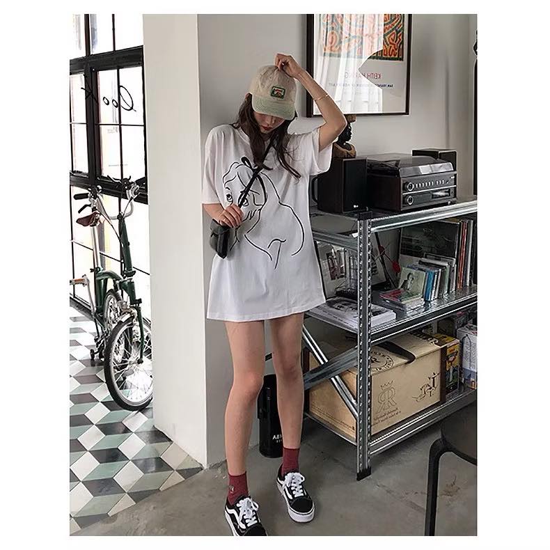 Áo pull/ Áo phông dáng dài Oversize hình Alice cho nữ