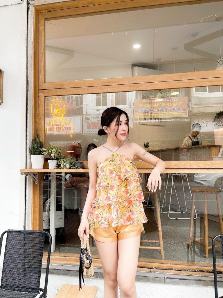 SET ÁO HOA TẦNG PHỐI QUẦN SHORT 75302377