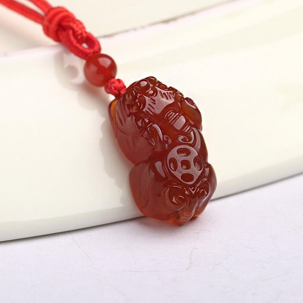 Mặt Dây Chuyền Tỳ Hưu Mã Não Tự Nhiên Kèm Dây Đeo Cổ