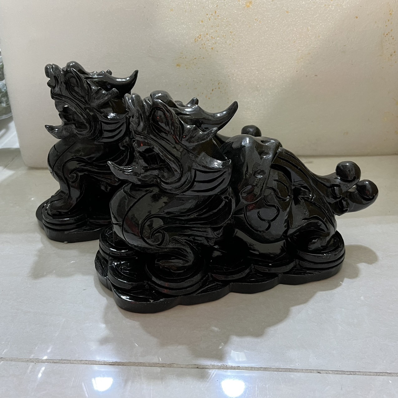 Tỳ hưu, tì hưu phong thủy đá tự nhiên màu đen nặng 12kg/cặp, dài 30 cm cho mệnh Mộc và Thủy