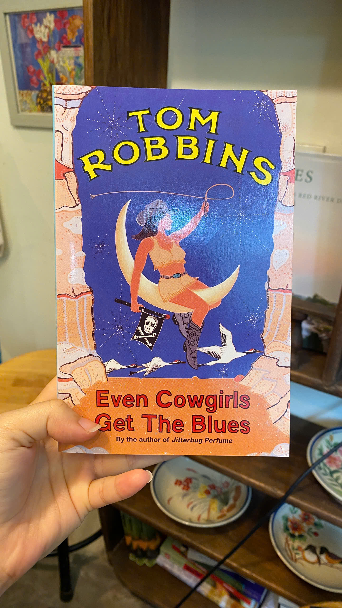 Sách - Even Cowgirls Get the Blues by Tom Robbins | English Fiction - Sách ngoại văn