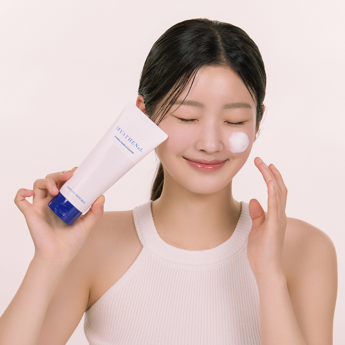 Nature Republic Sữa rửa mặt  Hyathenol Hydra Foam Cleanser 150ml