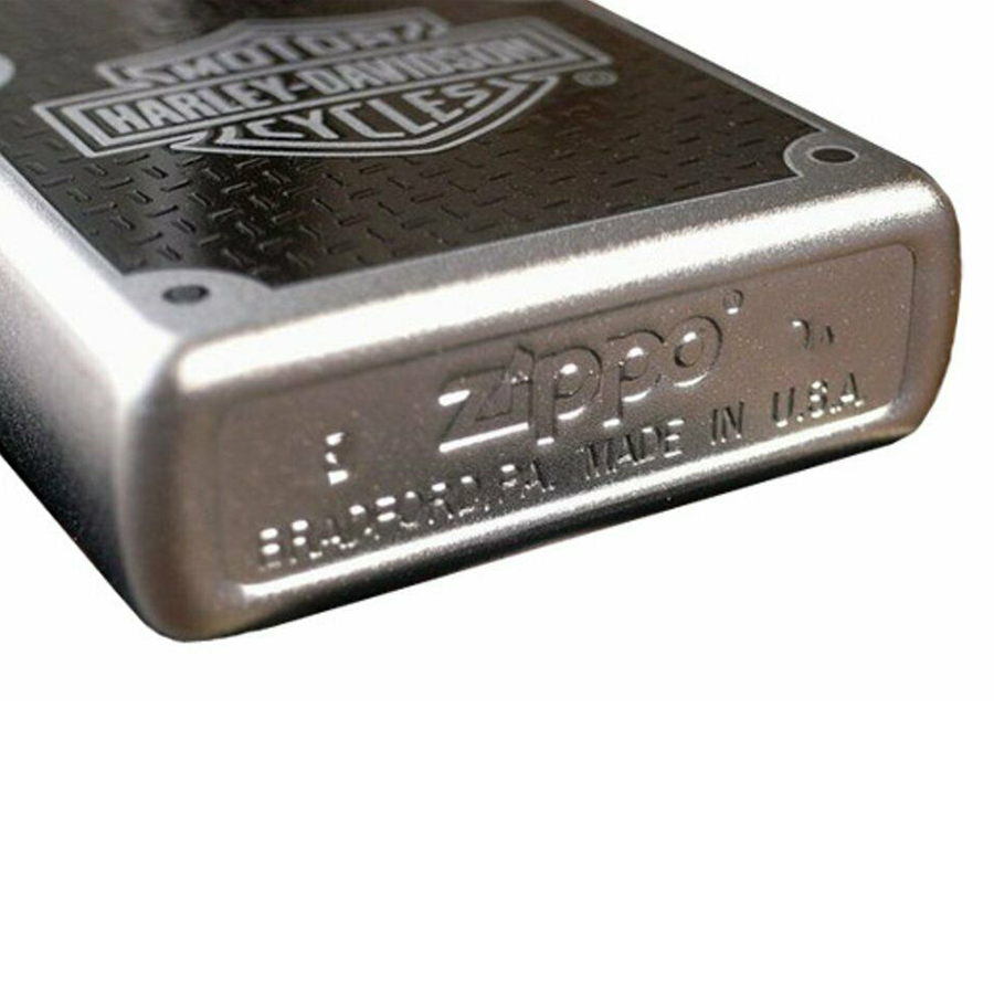 Bật Lửa Zippo 24025 Harley Davidson Carbon Fibre Satin Chrome