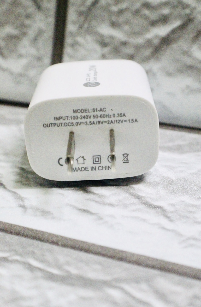 Củ Sạc LINRUI Hỗ Trợ Sạc Nhanh QC3.0 PD20W - Hàng Chính Hãng