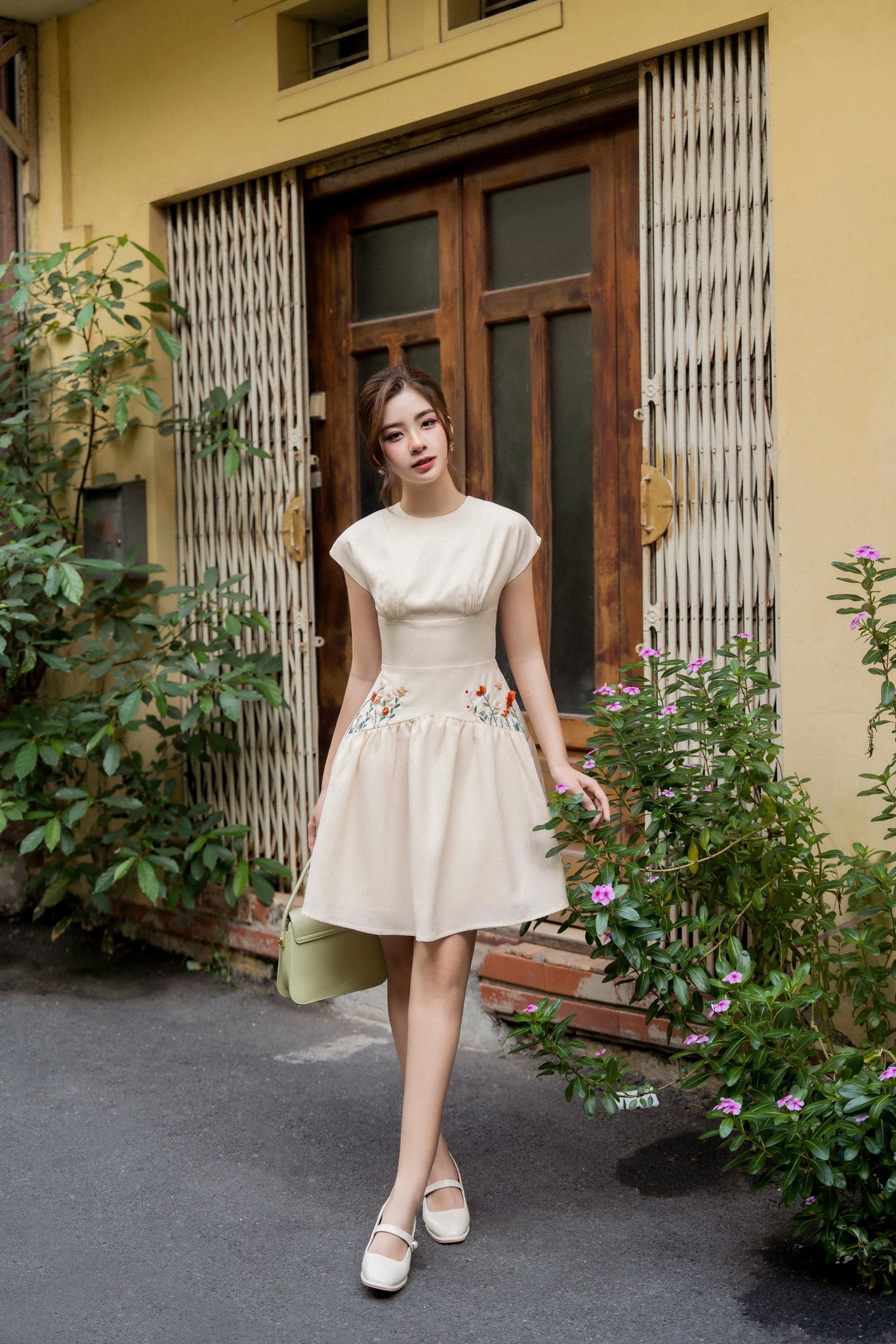 OLV - Đầm Lasya Sided Embro Dress