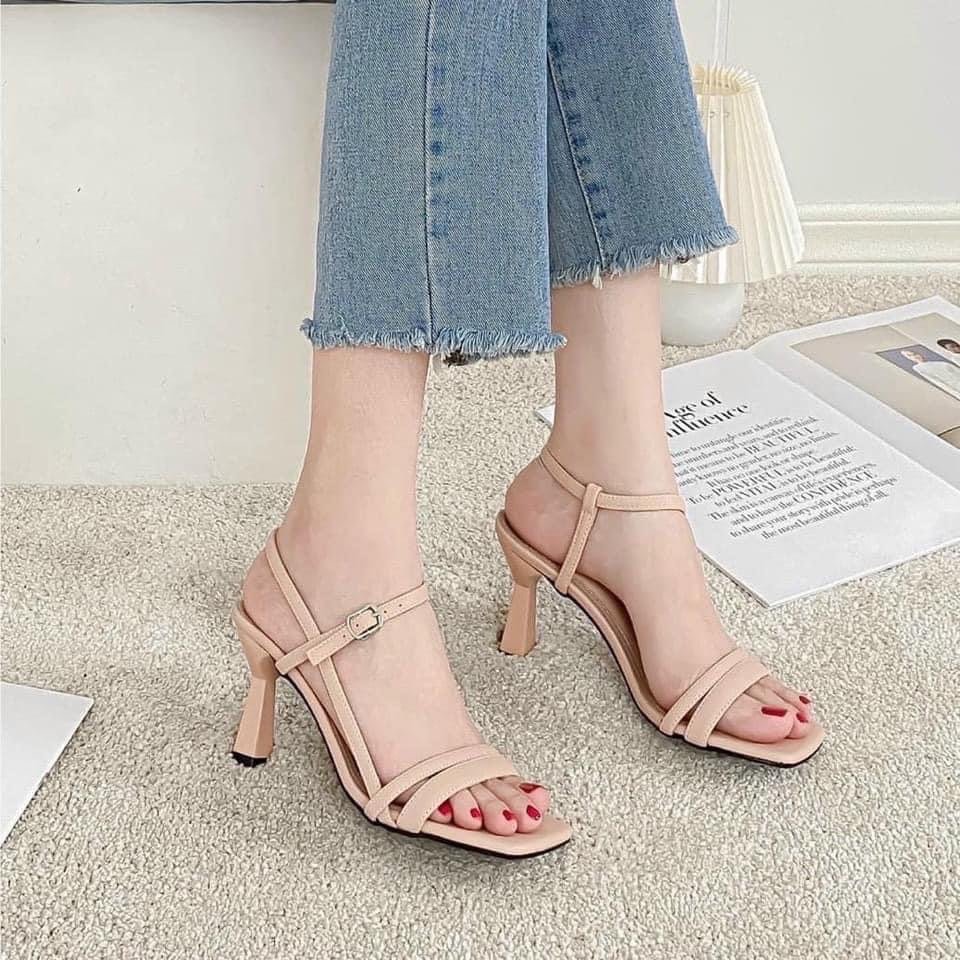 Giày sandal cao gót đẹp quai ngang xinh xắn