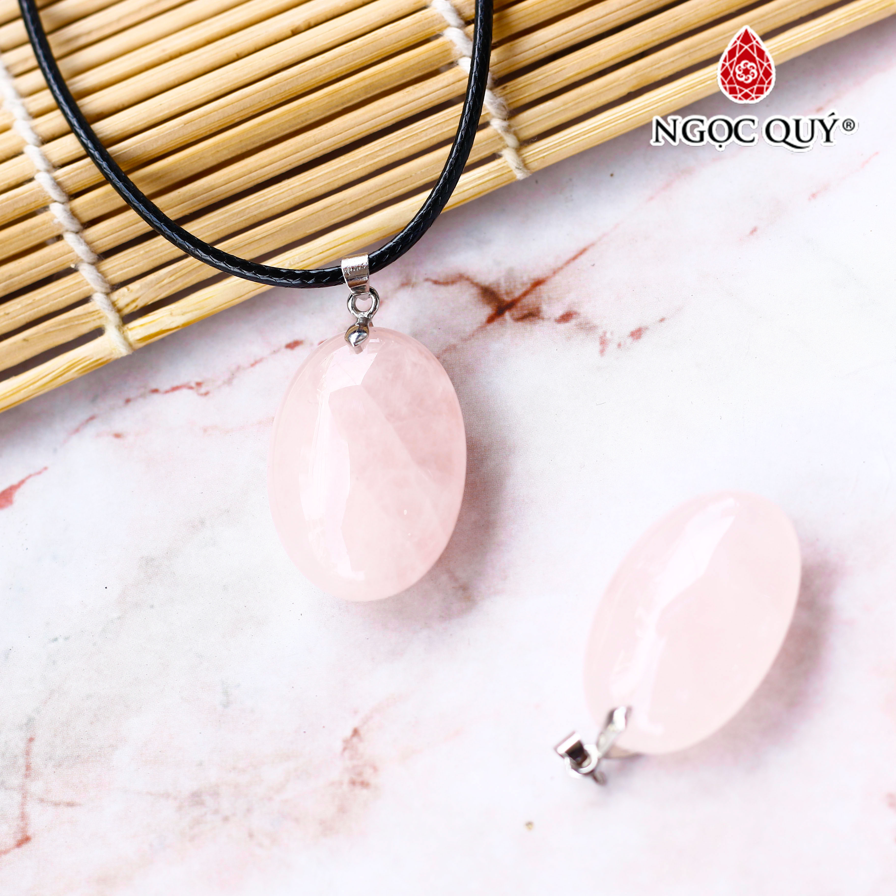 Mặt dây chuyền hình bầu dục thạch anh hồng - Ngọc Quý Gemstones