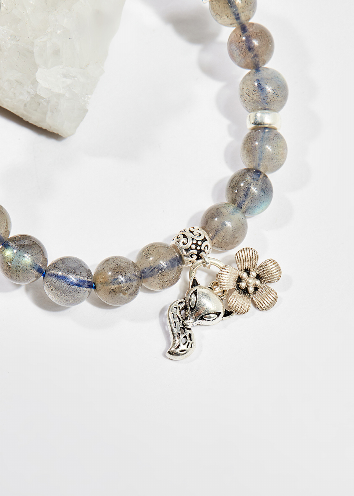 Vòng tay phong thủy nữ đá labradorite charm bạc 8mm mệnh thủy , kim - Ngọc Quý Gemstones