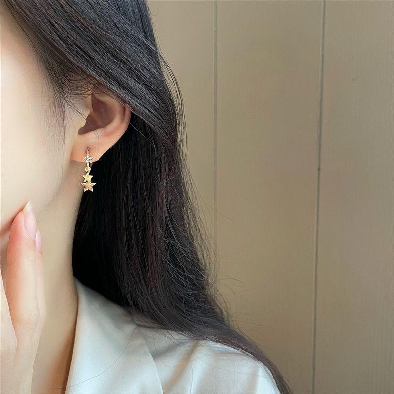 Khuyên tai tròn sao