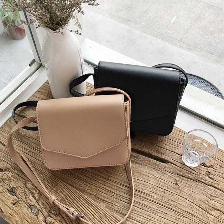 Túi xách nữ dáng vuông phong cách cổ điển