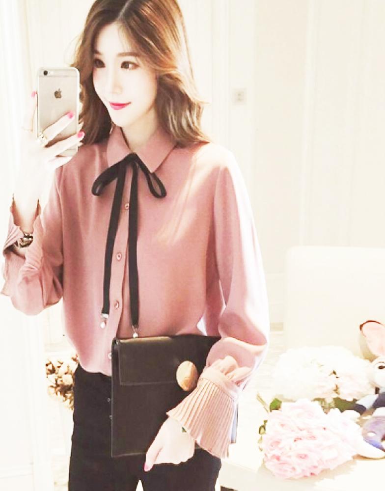 Áo Sơ Mi Hồng Phối Nơ Đen Tay Dài – Size L
