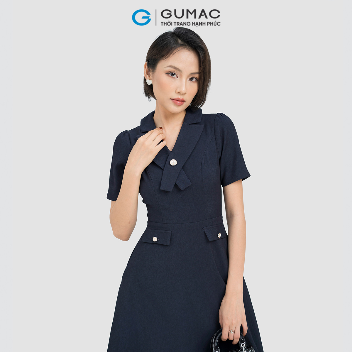 Đầm cổ chéo cách điệu  GUMAC DD04060