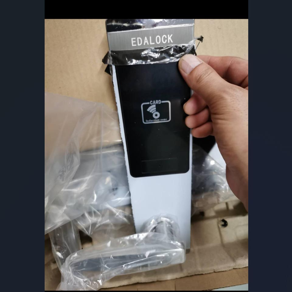 Khóa thẻ từ ELI-811 Dùng cho khách sạn
