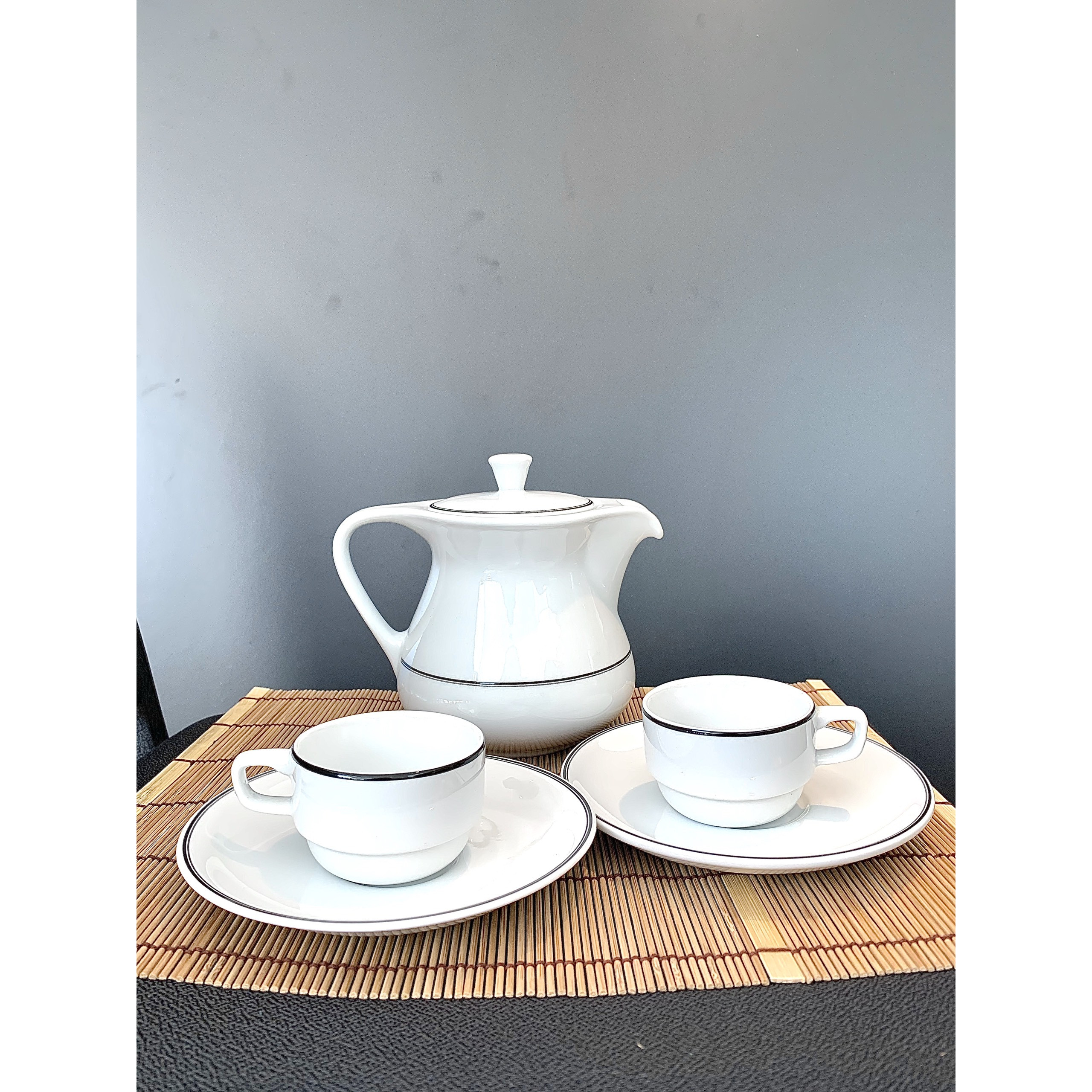 Bộ bình trà, tách trà, dĩa lót Royal Porcelain - Hàng nhập khẩu Thái Lan