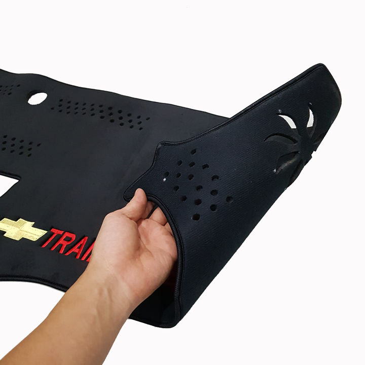 Thảm nhung taplo Cao cấp dành cho xe Chevrolet Trailblazer