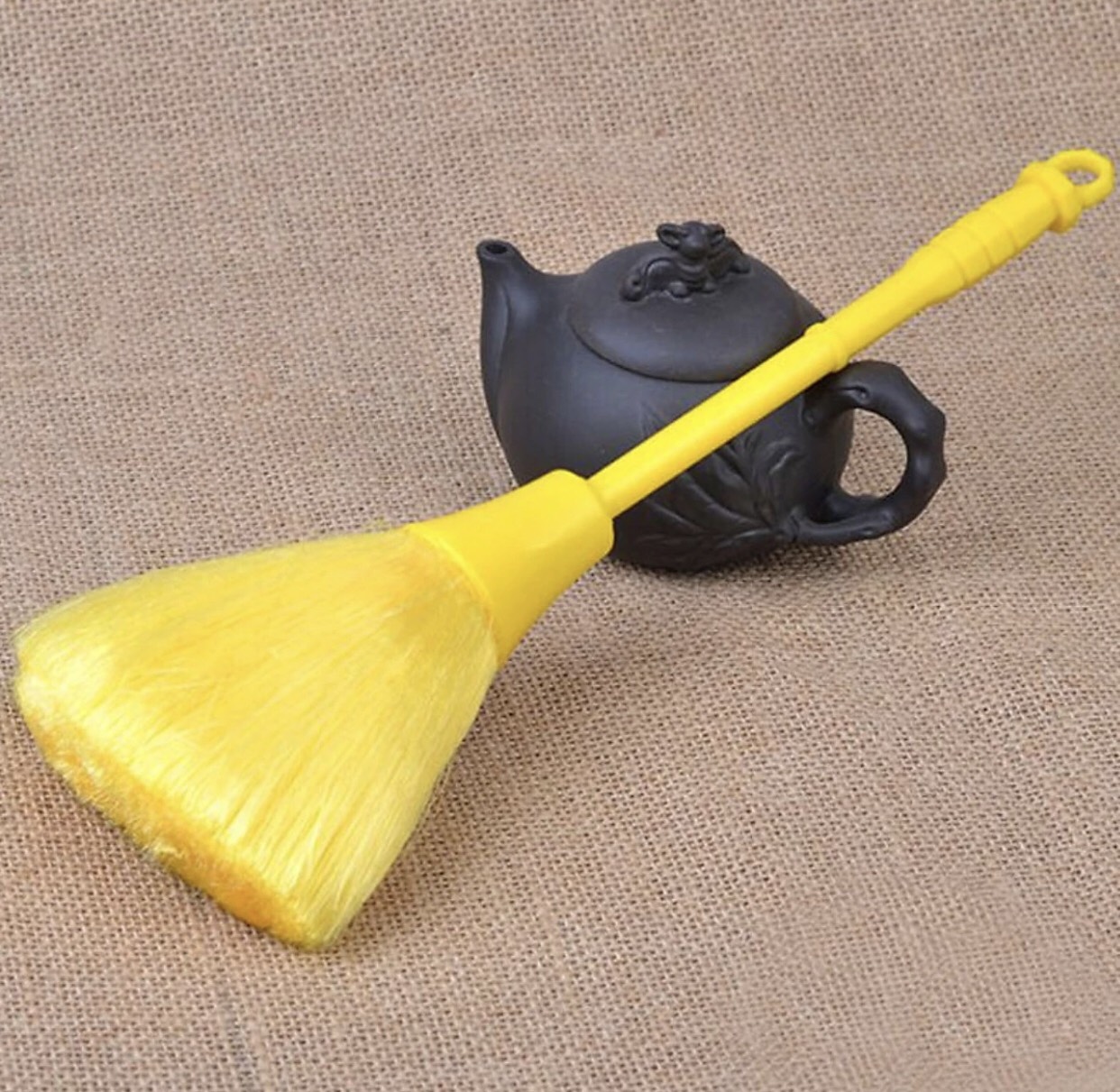 Chổi bao sái tượng bàn thờ cao 25cm BH10142