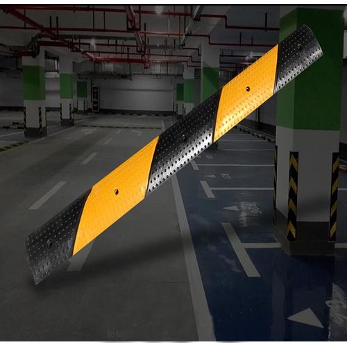 Gờ giảm tốc cao su dùng cho xe máy Dài 100 cm