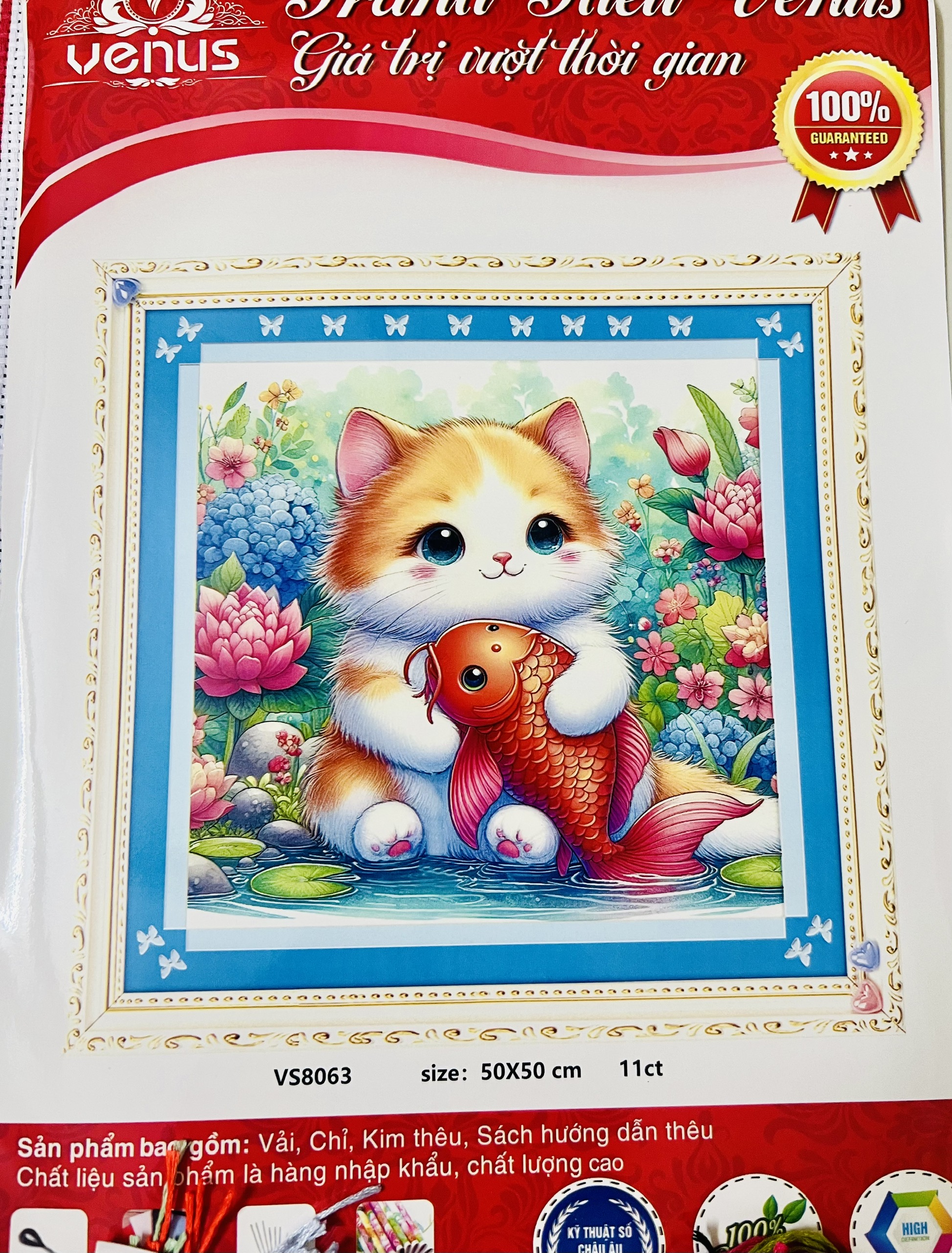 Tranh thêu chữ thập Mèo ôm cá vs8063, kích thước 50 x 50 cm