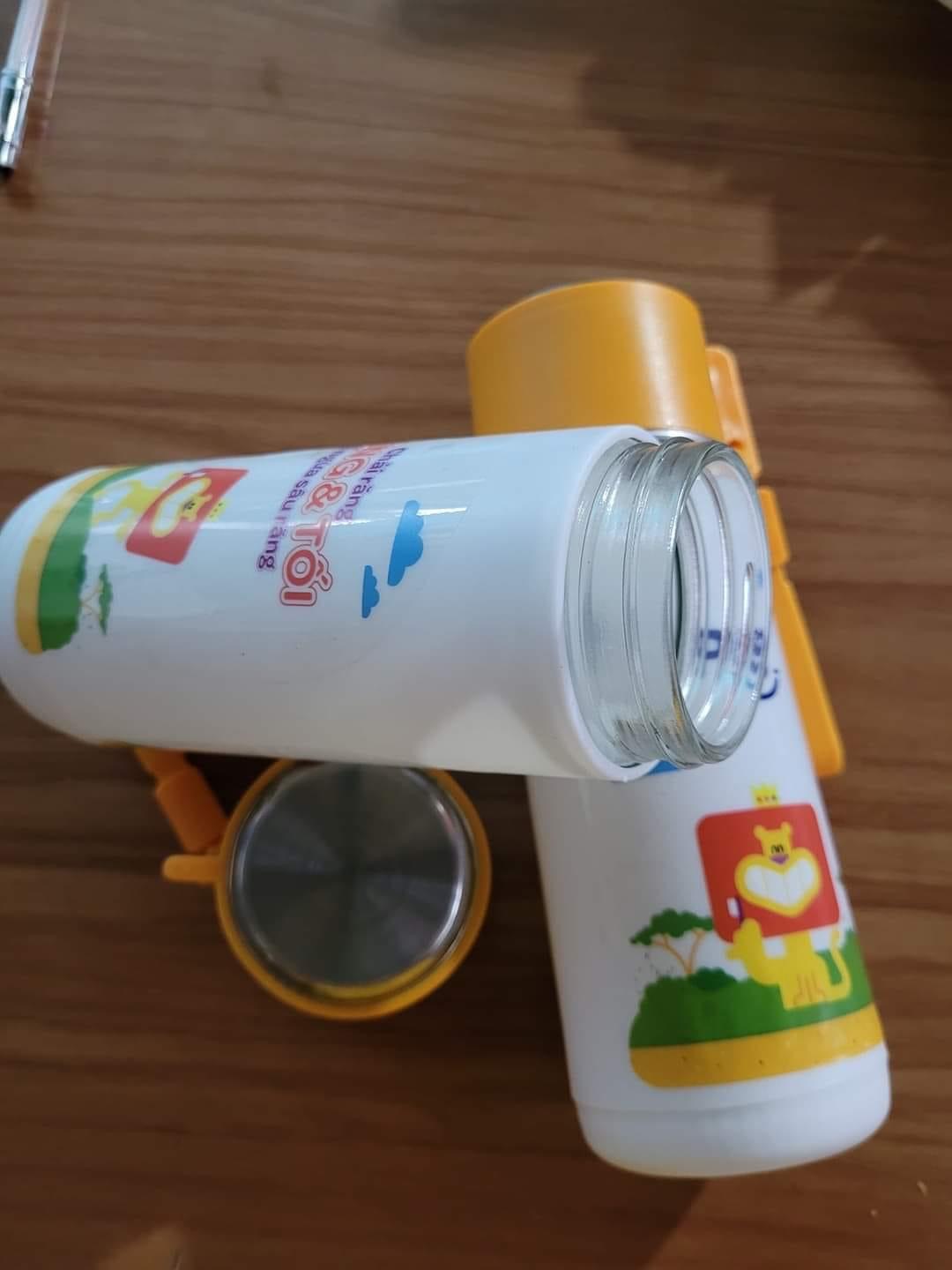 Bình nước thuỷ tinh bọc nhựa 400ml