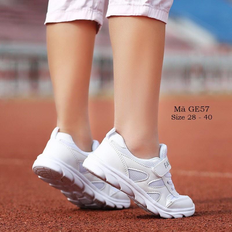 Giày thể thao bé trai bé gái 4 - 15 tuổi màu trắng năng động và phong cách GE57