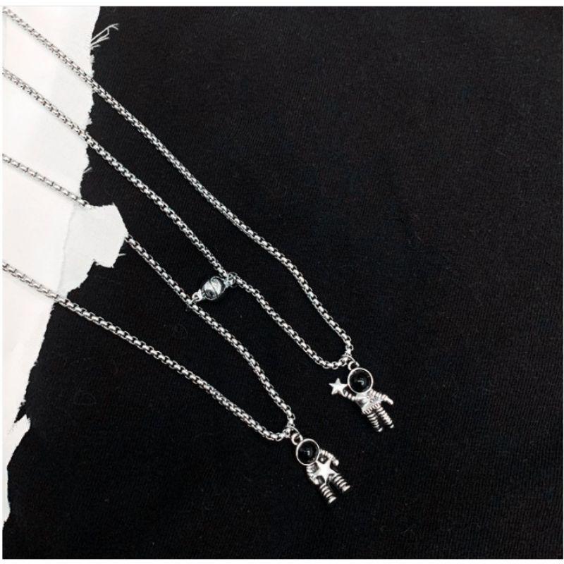 Cặp vòng phi hành gia nam châm